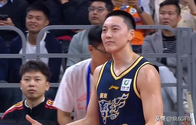 龙8国际官方入口-谁能最终上岸？胡明轩庞峥麟郭艾伦竞争CBA全明星南区首发白热化